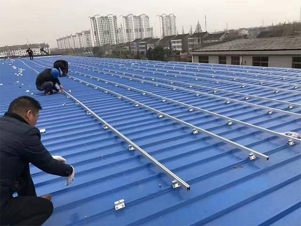 成人免费黄瓜视频屋面使用黄瓜视频在线下载有哪些优点